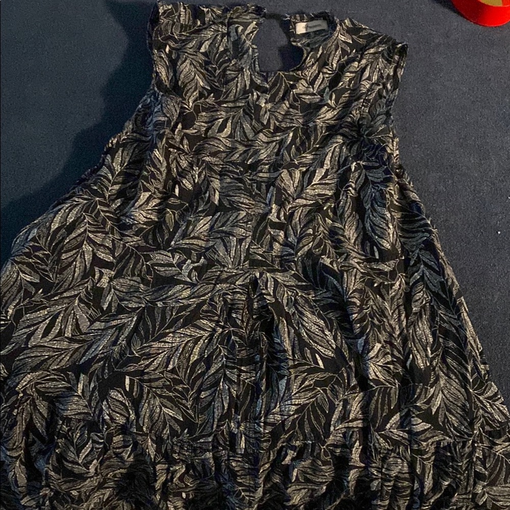 Elegant Black Leaf Pattern Midi Dress